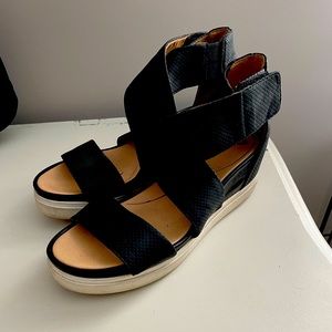 Dr Scholls platform sandals